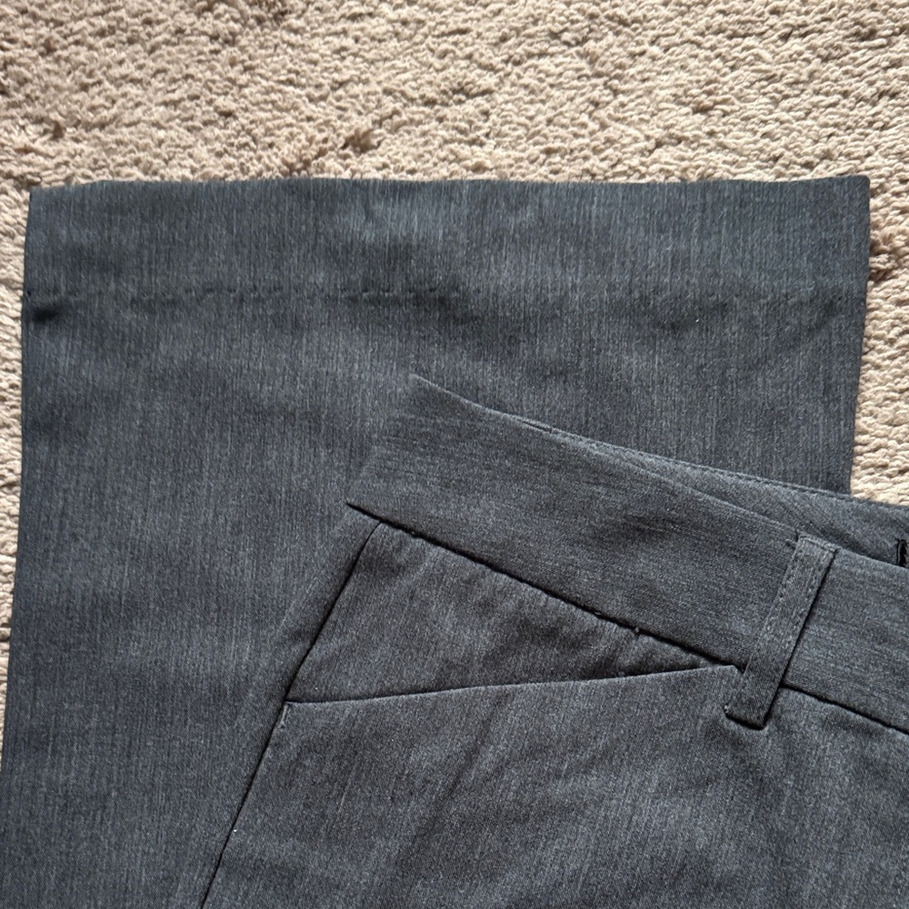Daisy Fuentes Charcoal Fit and Flared Women’s Trousers. Size 4 - Picture 4 of 8
